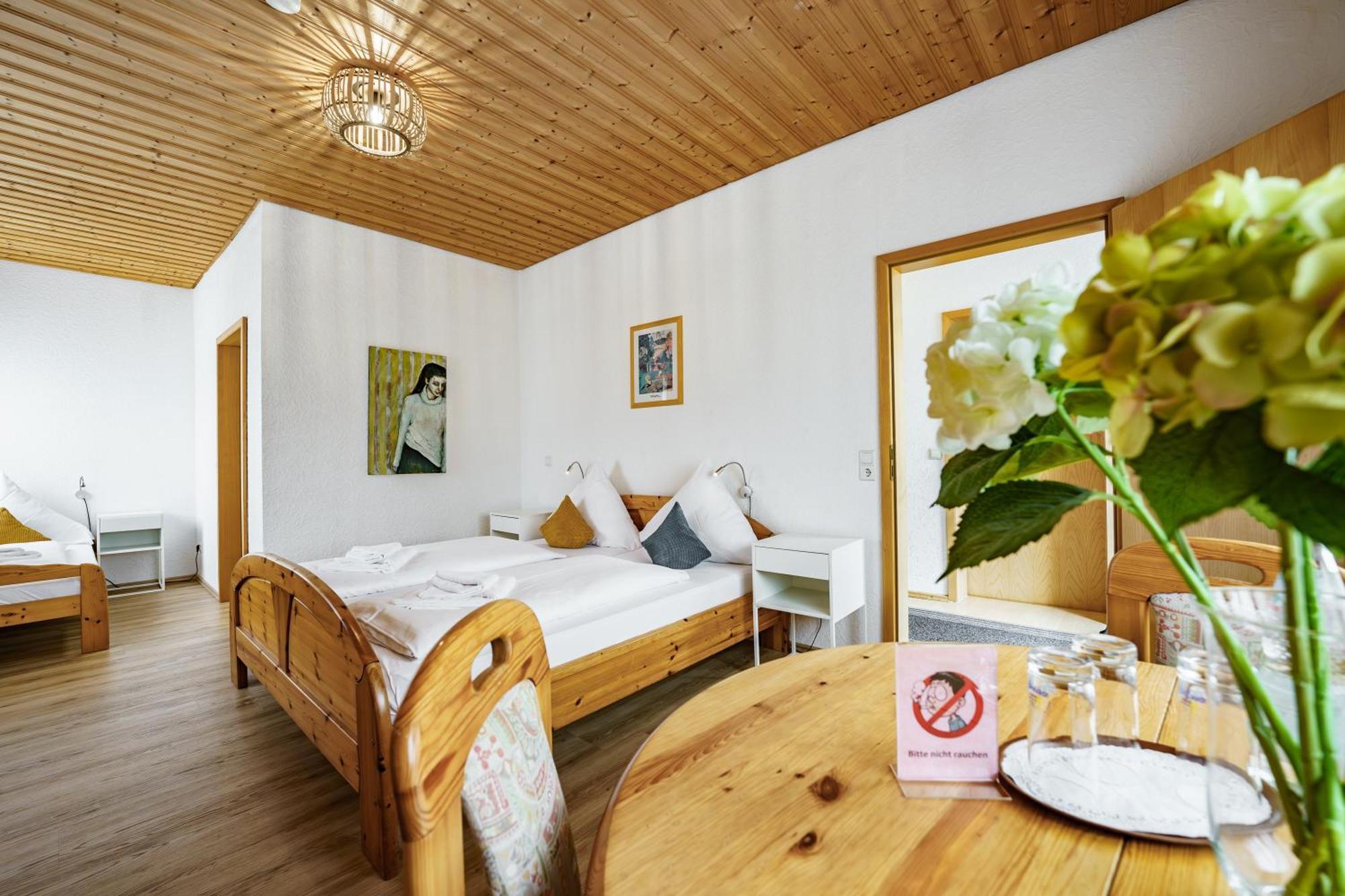Landgasthof Ochsen Neresheim المظهر الخارجي الصورة