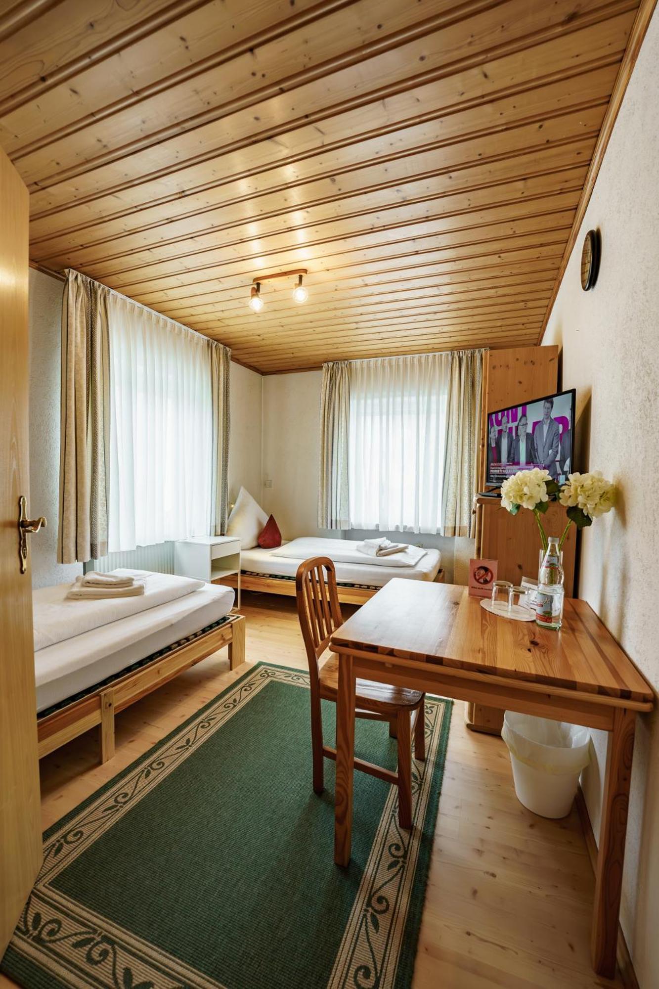 Landgasthof Ochsen Neresheim المظهر الخارجي الصورة