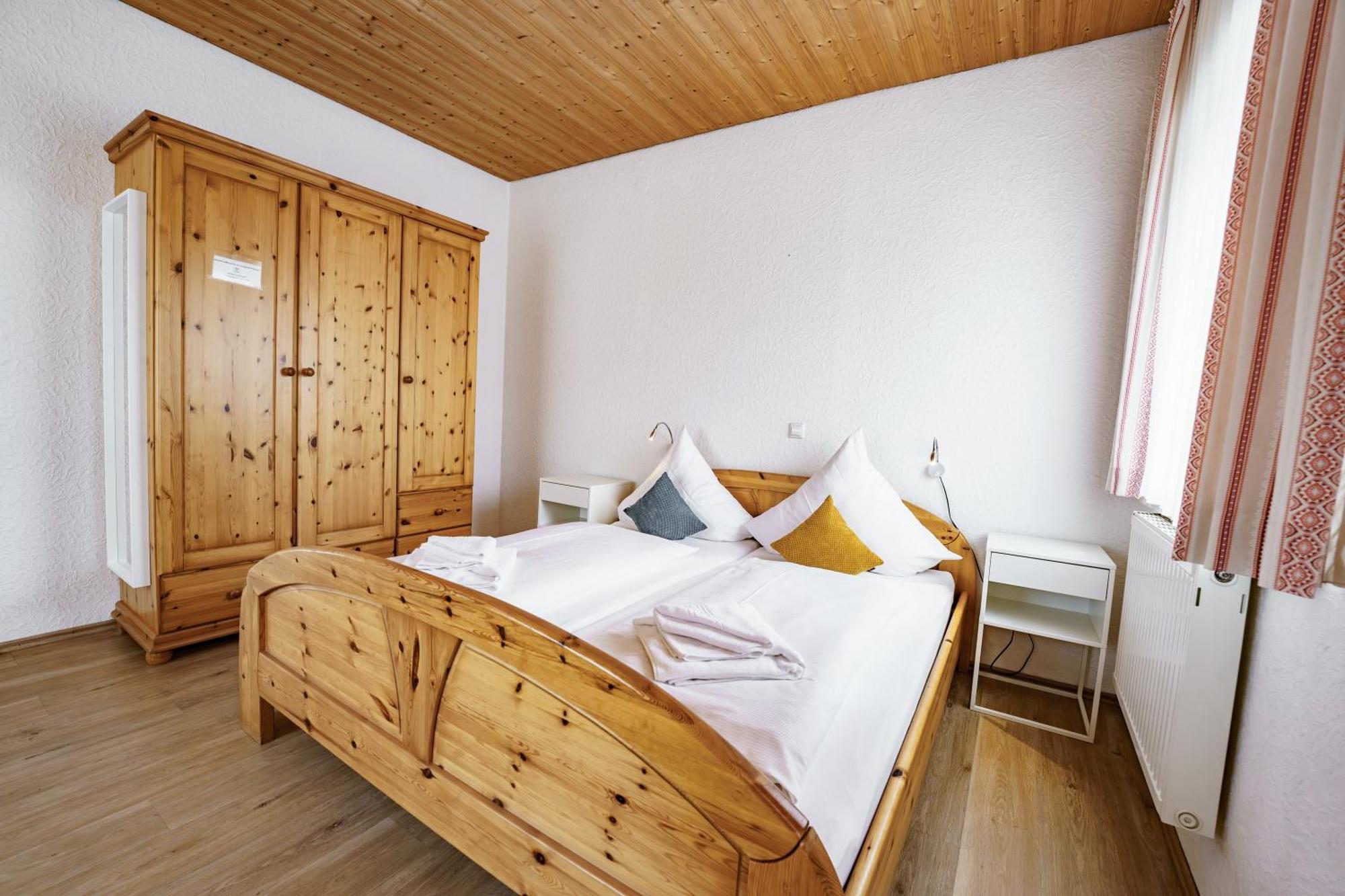 Landgasthof Ochsen Neresheim المظهر الخارجي الصورة